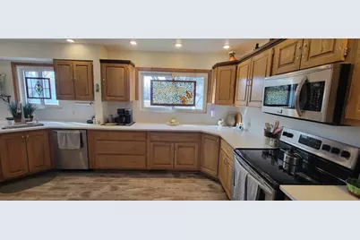 204 Woodward Street, Fond du Lac, WI 54935 - Photo 5