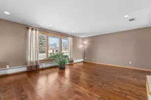 735 Park St, Wrightstown, WI 54180 - Photo 5