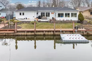 933 Starboard Ct, Oshkosh, WI 54901 - Photo 1
