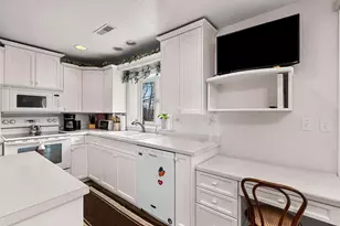 4074 Linden Ln, Green Bay, WI 54313 - Photo 17