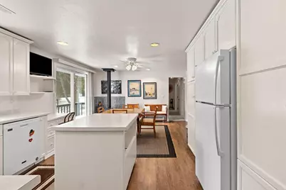 4074 Linden Lane, Green Bay, WI 54313 - Photo 13