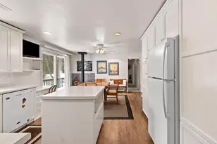 4074 Linden Ln, Green Bay, WI 54313 - Photo 13