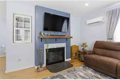 182 N Clinton Avenue, Clintonville, WI 54929 - Photo 3