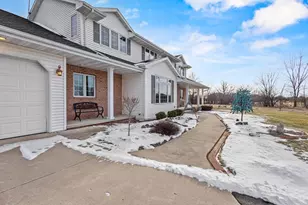 1044 Moonriver Dr, De Pere, WI 54115 - Photo 7