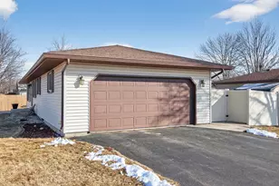 1201 Appleton St, Menasha, WI 54952 - Photo 31