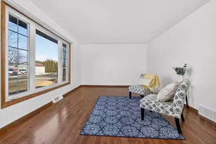 1201 Appleton St, Menasha, WI 54952 - Photo 9