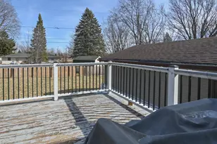 1332 Sunray Ln, Green Bay, WI 54313 - Photo 47