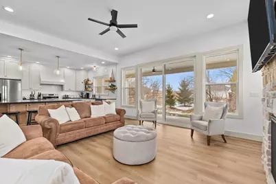 N9046 Southtowne Drive, Menasha, WI 54952 - Photo 13