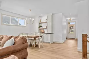 N9046 Southtowne Dr, Menasha, WI 54952 - Photo 5