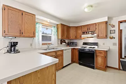 N5516 Hillside Drive, Wild Rose, WI 54984 - Photo 13