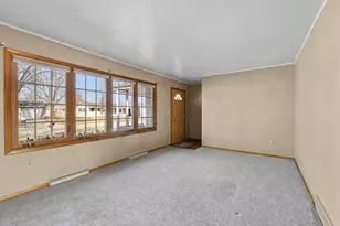 219 Center St, North Fond du Lac, WI 54937 - Photo 3