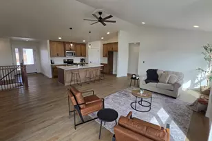 N9208 Homestead Ln, Appleton, WI 54915 - Photo 9