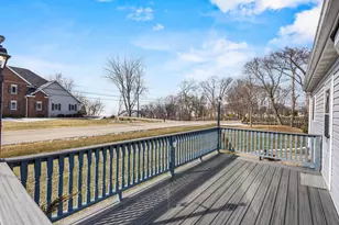 W5684 Firelane 12, Menasha, WI 54952 - Photo 9