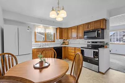 W5684 Firelane 12, Menasha, WI 54952 - Photo 21