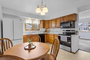 W5684 Firelane 12, Menasha, WI 54952 - Photo 21