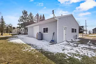 W5684 Firelane 12, Menasha, WI 54952 - Photo 57
