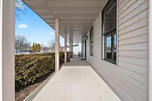 2414 Longtail Beach Ln, Suamico, WI 54173 - Photo 43