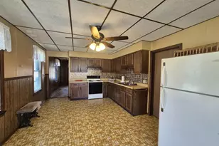 133 W Main St, Gillett, WI 54124 - Photo 9