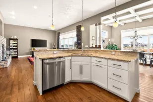 5667 N Summerland St, Appleton, WI 54913 - Photo 45