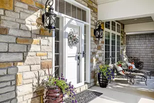 5667 N Summerland St, Appleton, WI 54913 - Photo 7