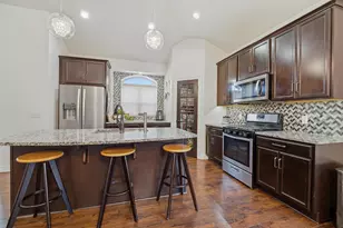 1364 Primrose Ln, Fond du Lac, WI 54935 - Photo 3