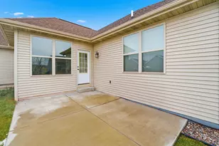 1364 Primrose Ln, Fond du Lac, WI 54935 - Photo 41