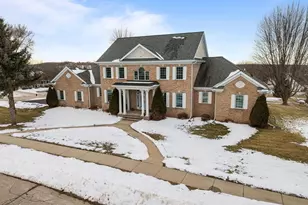 632 Cambridge Dr, Ripon, WI 54971 - Photo 1