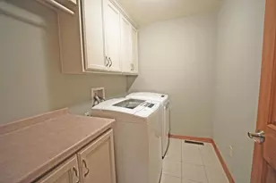 1064 Coronado Ct, Hobart, WI 54155 - Photo 15