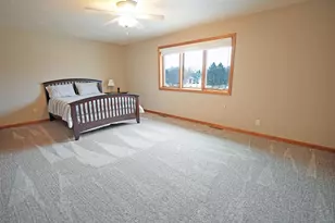 1064 Coronado Ct, Hobart, WI 54155 - Photo 19
