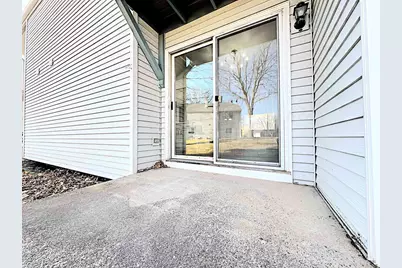 77 University Drive, Fond du Lac, WI 54935 - Photo 5