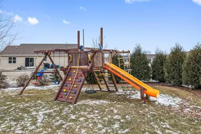 1823 Nation Court, Neenah, WI 54956 - Photo 37