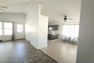 1906 Mitchell St, Oshkosh, WI 54901 - Photo 9