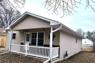 1906 Mitchell St, Oshkosh, WI 54901 - Photo 1