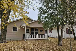 1906 Mitchell St, Oshkosh, WI 54901 - Photo 1