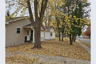 1906 Mitchell Street, Oshkosh, WI 54901 - Photo 3