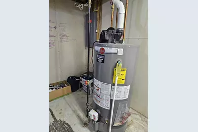 1906 Mitchell Street, Oshkosh, WI 54901 - Photo 37