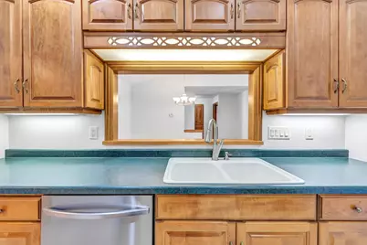 423 Woodfield Drive, Green Bay, WI 54313 - Photo 11