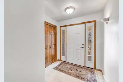 423 Woodfield Drive, Green Bay, WI 54313 - Photo 19