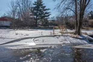 725 Shearer St, Waupaca, WI 54981 - Photo 35