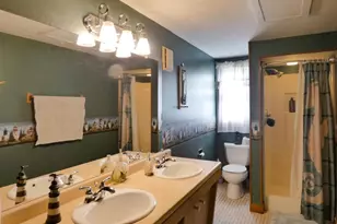 1635 Birchwood Dr, Green Bay, WI 54304 - Photo 27