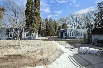 882 Kellogg Street, Green Bay, WI 54303 - Photo 9