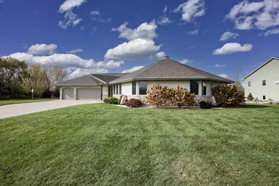 1690 Gateway Meadows Lane, Neenah, WI 54956 - Photo 27