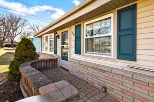 49 Fairway Ct, Appleton, WI 54915 - Photo 3