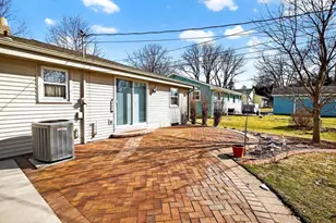 49 Fairway Ct, Appleton, WI 54915 - Photo 35