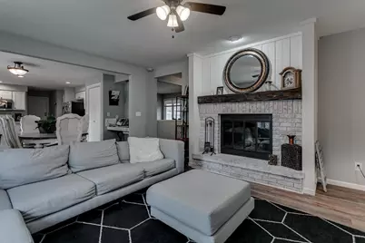 1025 Greendale Court, Menasha, WI 54952 - Photo 11