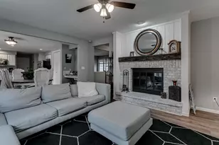 1025 Greendale Ct, Menasha, WI 54952 - Photo 11