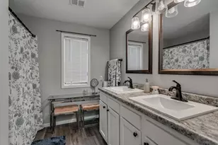 1025 Greendale Ct, Menasha, WI 54952 - Photo 25