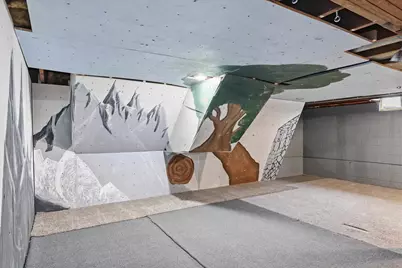 236 W 20th Avenue, Oshkosh, WI 54902 - Photo 17