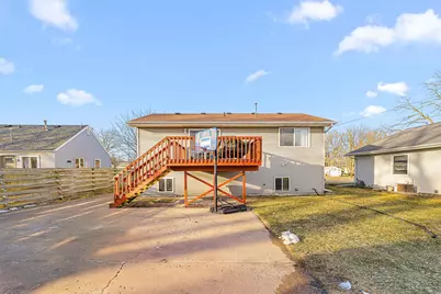23 W Smith Avenue, Oshkosh, WI 54901 - Photo 5