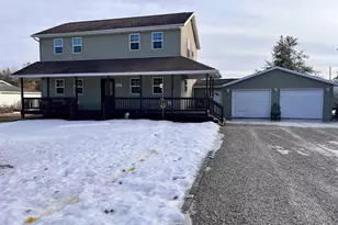 905 3rd Ave, Crivitz, WI 54114 - Photo 1